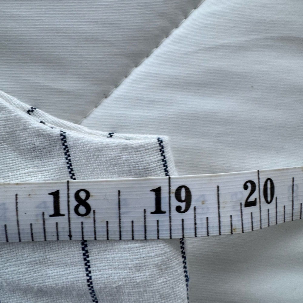 GAP Linen and Cotton Blend Navy and White Striped Vest Women’s Size Medium - Picture 8 of 9